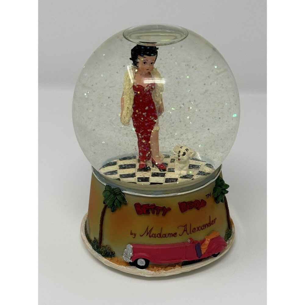 Betty Boop Musical Snow Globe from Madame Alexander (1999)